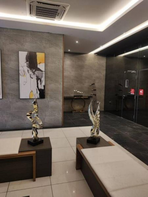 Kuching Luxurious Town Area Apartment